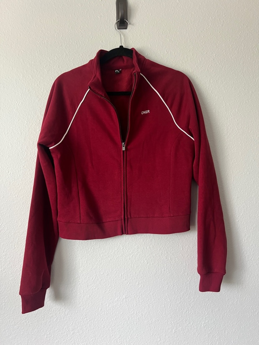 Oner Active JERSEY TRACKSUIT ZIP UP JACKET ruby red large - Picture 2 of 3